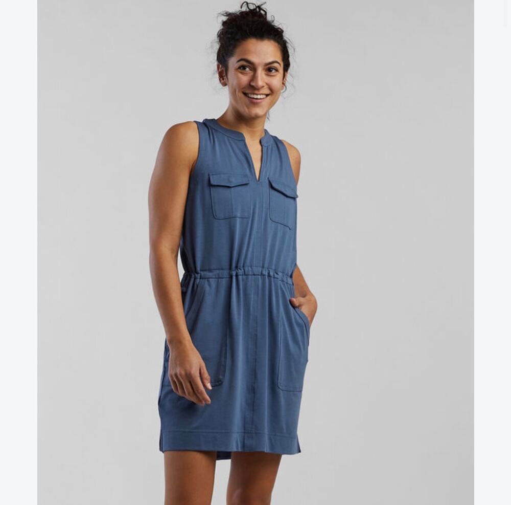 Title Nine Large Indy Athletic Dress Blue Cotton Blend Henley Drawstring Waist